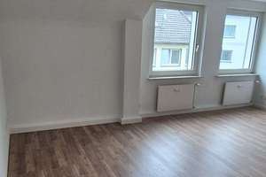 Große 2 Zimmerwohnung neu saniert in Solingen Mitte – Ufergarten 35, 42651 Solingen-Mitte, Solingen – Vorschaubild 1