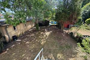 Helle 2,5 Zi. Hochparterrewohnung mit eigenem ca. 130m² großen Südgarten & ca. 25m² großem Lagerraum – Rueßstrasse 54, 80997 Allach, München – Vorschaubild 2