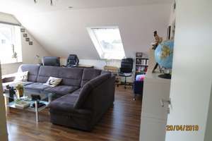 Helle, freundliche 2,5 Z.-Wohnung + kleines Büro Super zentral! Im 2 Familienhaus mit PKW-Stellplatz – Die vollständige Adresse der Immobilie erhältst du vom Anbieter., 33100 Kernstadt, Paderborn – Vorschaubild 3