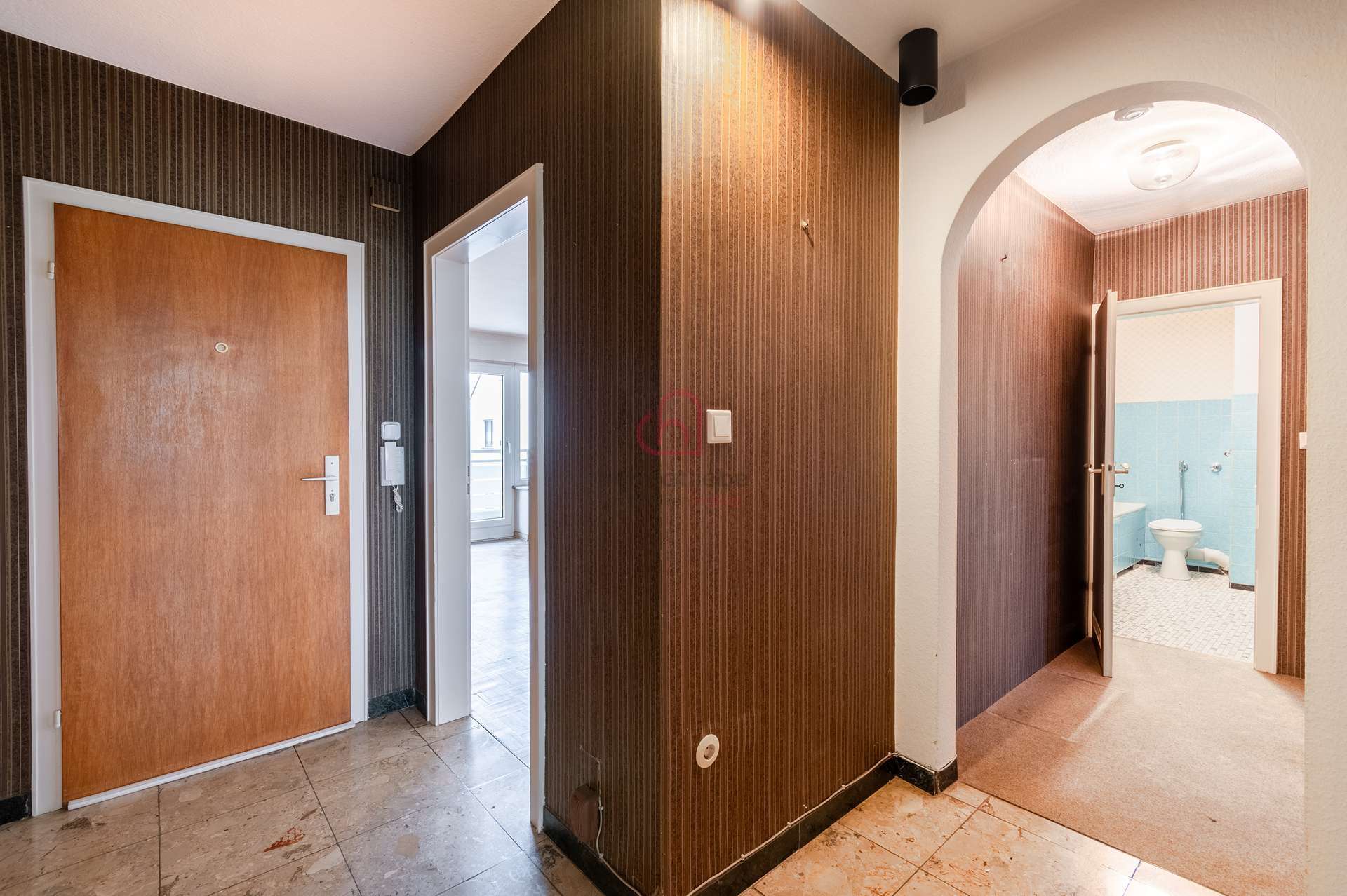 Für Kapitalanleger & Selbstnutzer (unvermietet): Balkon & Garage, Essen – Bild 2