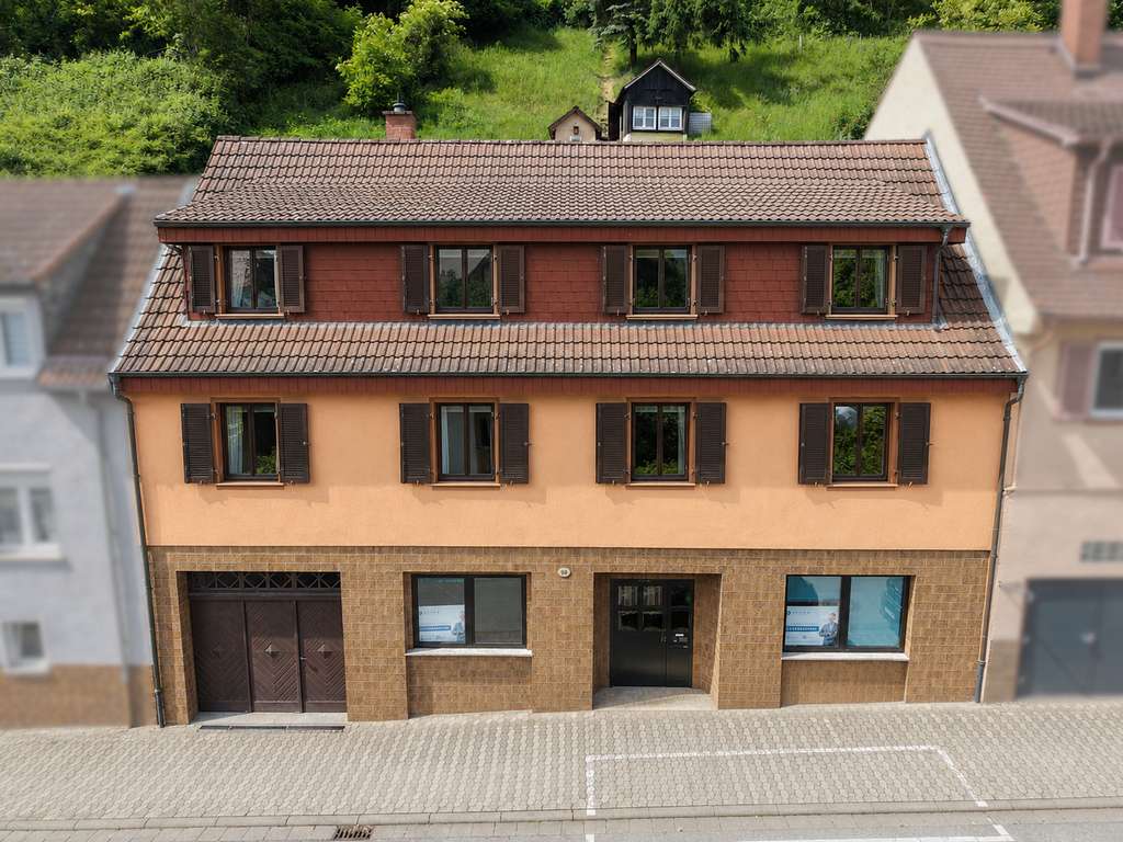 Immobilie in Heppenheim - Einfamilienhaus mit Platz zum Wachsen – 187 m², Hanggrundstück, Heppenheim - Bild 0