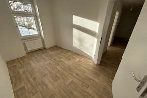 Frisch renoviert! Helle 3-Zimmer-Wohnung im Erdgeschoss! – Otto-Richter-Straße 11a, 39116 Sudenburg, Magdeburg – Vorschaubild 4