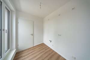Neubauwohnung an der Waterkant mit Terrasse und Fußbodenheizung im Erstbezug – Daumstr. 54B, 13599 Haselhorst, Berlin – Vorschaubild 6
