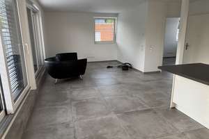 Helle 76 m² 2-Zimmer-Penthause-Wohnung in Junkersdorf – 20 m² Terrasse mit Markise & Klimaanlage – Otto-Klein-Straße 31, 50858 Junkersdorf, Köln – Vorschaubild 2
