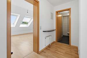 Helle Maisonettewonung schick & modern mit ++Panorama-Terrasse++Tiefgarage++ – Die vollständige Adresse der Immobilie erhältst du vom Anbieter., 71229 Leonberg – Vorschaubild 10