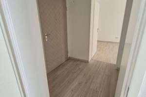 Renovierte 2-ZKB-Wohnung mit Loggia und TG-Box im Uni-Viertel – Die vollständige Adresse der Immobilie erhältst du vom Anbieter., 86159 Universitätsviertel, Augsburg – Vorschaubild 9
