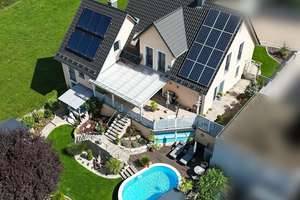 Außergewöhnliches Haus in ruhiger Lage am Waldrand. Unikat mit Pool, Whirlpool und Fernblick. – 86650 Wemding – Vorschaubild 24