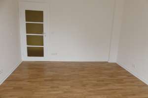 ERSTBEZUG NACH MODERNISIERUNG - 3 Zimmerwhg. mit Parkett, modernem Duschbad und Balkon im 3.OG – Ferdinand-Wallbrecht-Straße 83, 30163 List, Hannover – Vorschaubild 17