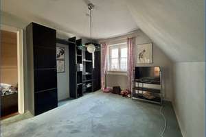 Altbau mit Charme wartet auf liebevolle Sanierung!
Ideal für Familien & Handwerker! – Die vollständige Adresse der Immobilie erhältst du vom Anbieter., 86529 Schrobenhausen – Vorschaubild 14