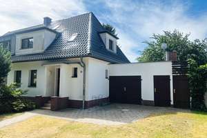 Wohnhaus - 6 Zimmer - Garage - 1.000 m² Grund in Rostock Brinckmansdorf