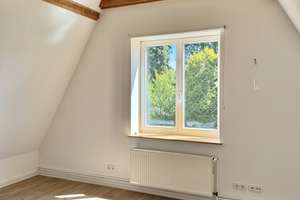 Charmantes Haus mit traumhaftem Garten, sonniger Terrasse und Doppelgarage – Die vollständige Adresse der Immobilie erhältst du vom Anbieter., 22359 Volksdorf, Hamburg – Vorschaubild 21