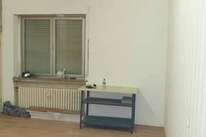 1 Zimmer mit Ladenfenster zum Hinterhof & WC in Kassel Miete oder Mietkauf ab €200 + €222 NK – Eisenschmiede 86, 34125 Nord (Holland), Kassel – Vorschaubild 9