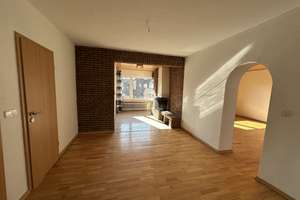 Geräumiges 10-Zimmer Reiheneckhaus in Duisburg-Aldenrade mit Garage – Die vollständige Adresse der Immobilie erhältst du vom Anbieter., 47179 Aldenrade, Duisburg – Vorschaubild 15