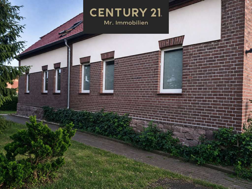 Immobilie in Südliches Anhalt - Ländliches Wohnidyll mit vielseitigen Nutzungsmöglichkeiten - Bild 0