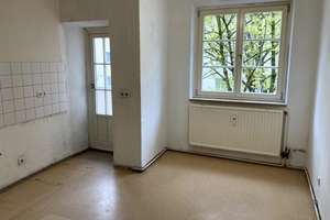 Dreizimmerwohnung mit Loggia in der Dianastraße im Baudenkmal – Dianastr. 40, 90441 Dianastraße, Nürnberg – Vorschaubild 3