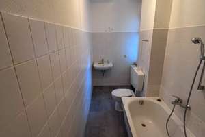 ERSTBEZUG NACH RENOVIERUNG # (geräumige) 3 Zimmer-Wohnung am Rande der Altstadt sucht neue Mieter – Melanchthonstraße 11, 99084 Brühlervorstadt, Erfurt – Vorschaubild 10