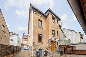 DOPPELTES GLÜCK
Einfamilienhaus + Dreifamilienhaus – Die vollständige Adresse der Immobilie erhältst du vom Anbieter., 65199 Dotzheim, Wiesbaden – Vorschaubild 15