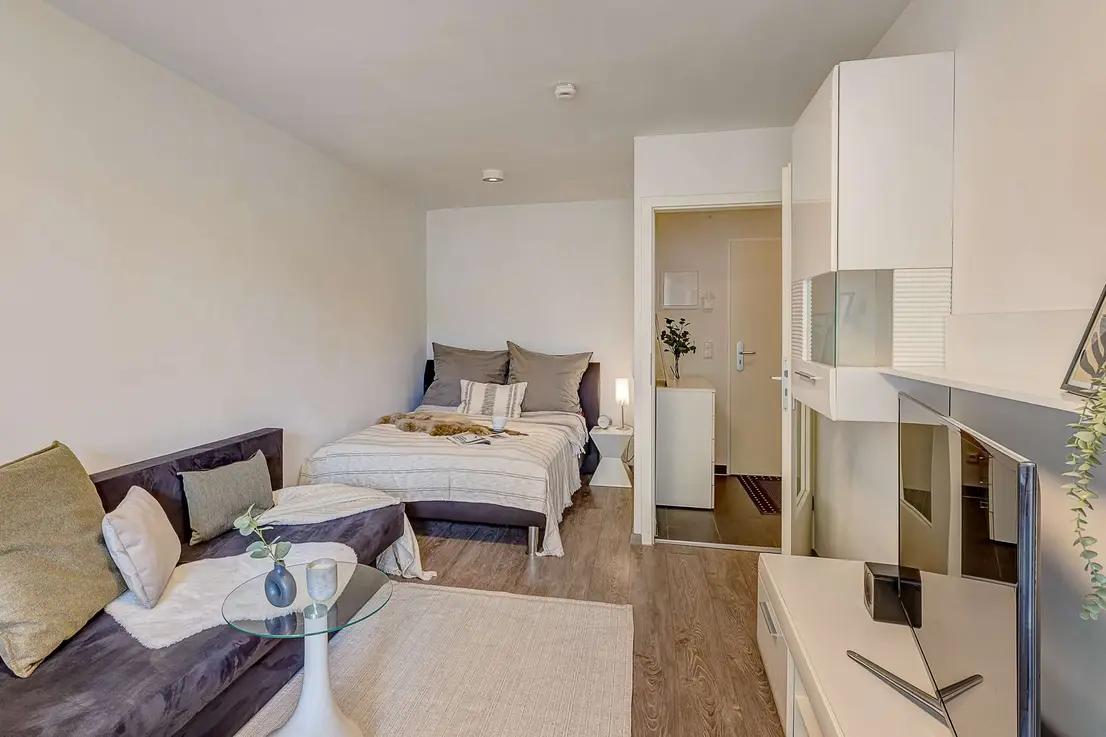 Ramersdorf: 1-Zimmer Apartment zum ruhigen begrünten Innenhof - frei — photo 2