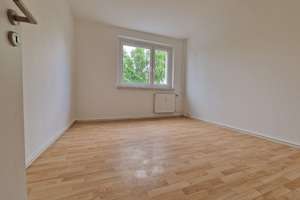 Drei Zimmer Wohnung mit nagelneuer Einbauküche! – Arnold-Zweig-Straße 43, 39120 Leipziger Straße, Magdeburg – Vorschaubild 9