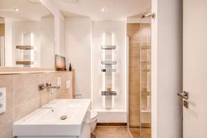 Panorama Spree: Design-Wohnung in exklusiver Wasserlage – Die vollständige Adresse der Immobilie erhältst du vom Anbieter., 12459 Oberschöneweide, Berlin – Vorschaubild 5