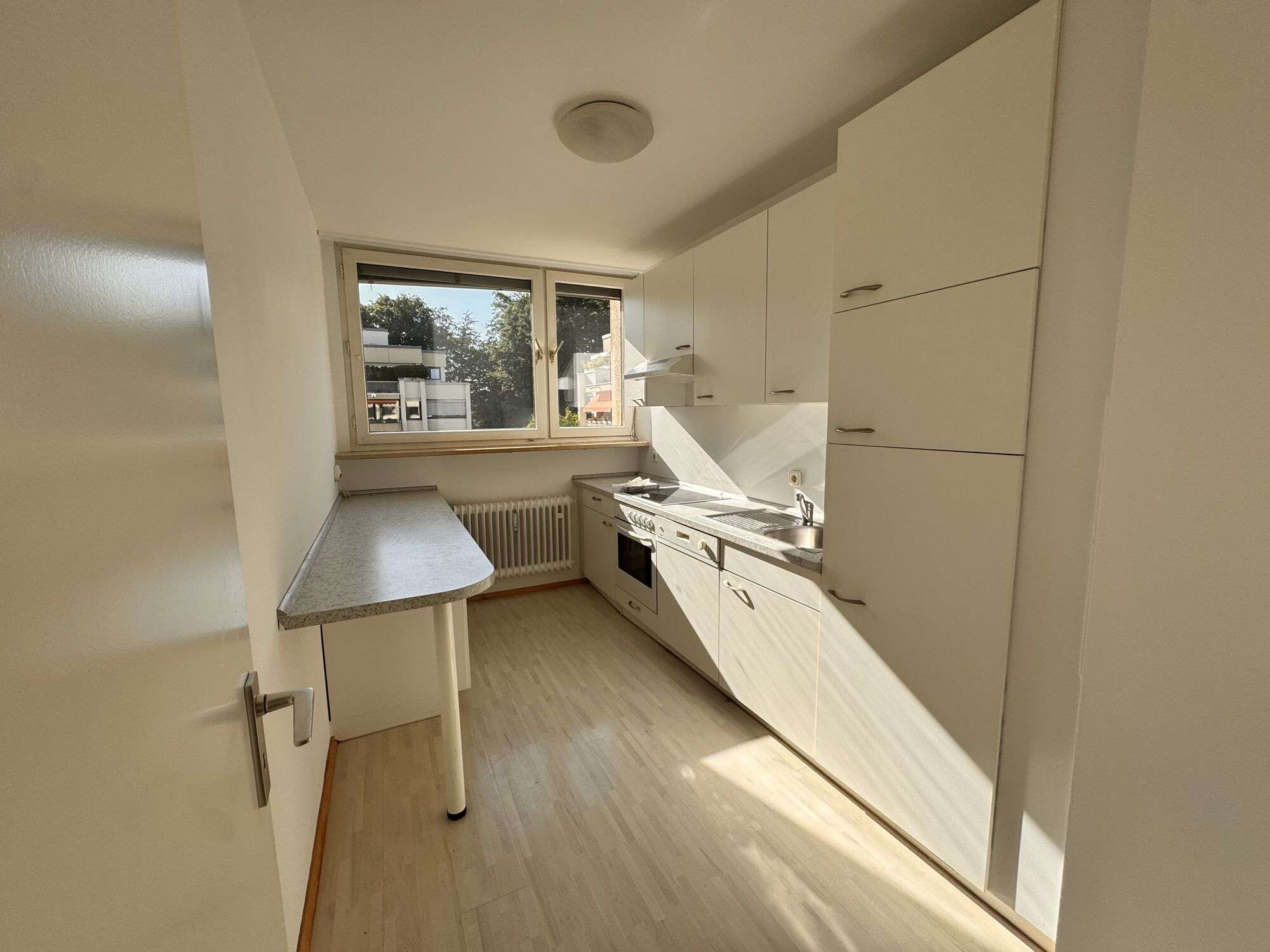 Immobilie in Grünwald - ***Attraktive Lage mit bester Anbindung - helle 3-Zimmer-Wohnung mit Charme*** - Bild 1