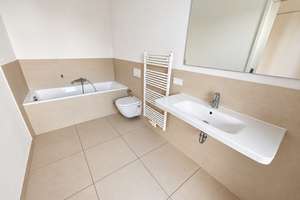OSTEND stylish! Next to ECB and river Main, 2016 3-room w. 2x balcony, 2x bath & parquet – 60314 Ostend, Frankfurt am Main – Vorschaubild 12
