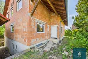 IM ROHBAU - Großzügiges Haus mit 2 Wohnungen und ELW zum Ausbau – Schwäbisch Hall (Kreis) – Vorschaubild 9