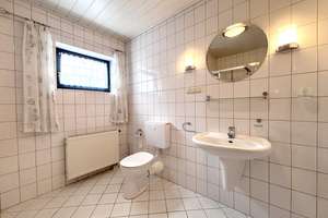 Traumhaus mit Einliegerwohnung und Traumgarten –  Ihr neues Zuhause? – Die vollständige Adresse der Immobilie erhältst du vom Anbieter., 35315 Homberg (Ohm) – Vorschaubild 31