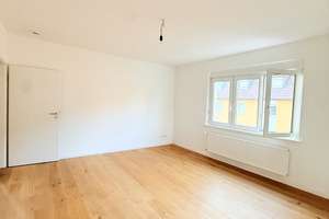 STUTTGART OST | WG-ZIMMER | EINBAUKÜCHE – Uhlbergstraße 14, 70188 Ostheim, Stuttgart – Vorschaubild 2