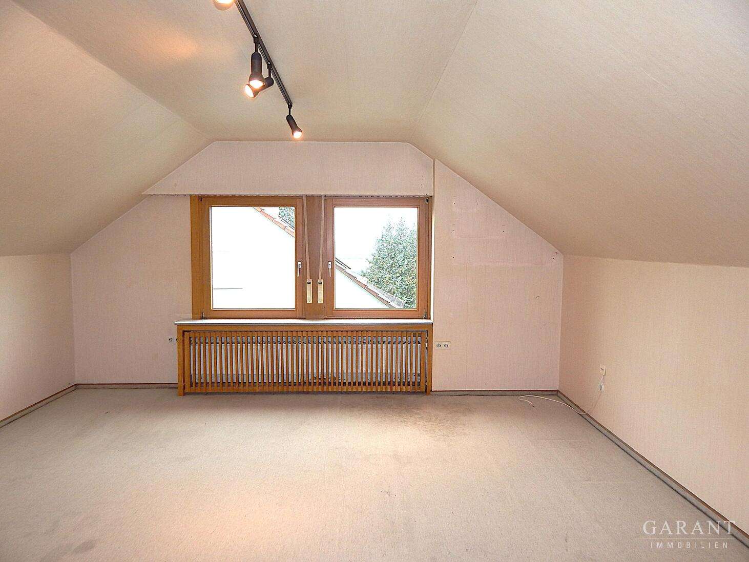 Immobilie in Neckartenzlingen - Hier werden Sie sich sehr wohlfülen - Lage, Größe, Aufteilung - hier passt alles!! - Bild 4