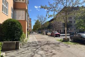 Helle 4 Zimmer Wohnung mit verglaster Loggia
in Berlin Schöneberg |Bezugsfrei ab Juli – Die vollständige Adresse der Immobilie erhältst du vom Anbieter., 12159 Schöneberg, Berlin – Vorschaubild 16