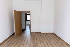 NEUJAHRSGESCHENK: 1 MONAT MIETFREI! FRISCH RENOVIERT MIT EINBAUKÜCHE, WANNE UND DUSCHE – Faulmannstraße 5a, 39122 Salbke, Magdeburg – Vorschaubild 9