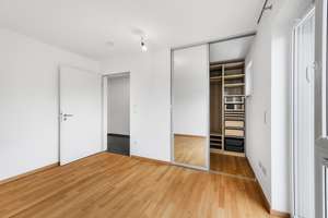 Ruhig gelegene, gepflegte 2-Zimmer-Wohnung mit Südwestbalkon und Lift – Die vollständige Adresse der Immobilie erhältst du vom Anbieter., 80995 Lerchenau-West, München – Vorschaubild 5