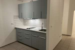 Südstadt: frisch renoviertes, seniorengerechtes 40qm Appartment mit 20qm Terrasse/Patio – Rosenstrasse 16, 50678 Altstadt/Süd, Köln – Vorschaubild 2