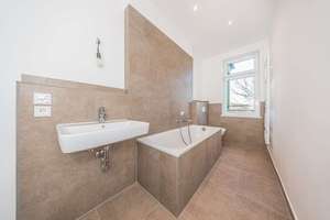 2 Zimmer, Balkon und Echtholzparkett – frisch renoviert – 4299 Stötteritz, Leipzig – Vorschaubild 3