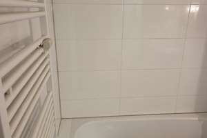 Untermiete 2‑Zimmer‑Wohnung 60 m² mit Balkon ab sofort nur bis zu 30. Juli – Die vollständige Adresse der Immobilie erhältst du vom Anbieter., 12057 Neukölln (Ortsteil), Berlin – Vorschaubild 1