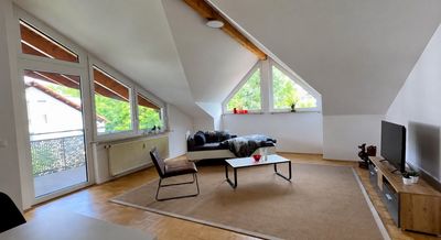 Helle 2-Zimmer-Wohnung inkl. Einbauküche und Stellplatz