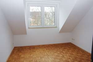 Komfortable 5-Zi-Wohnung über 2 Etagen mit Balkon, Wohnküche und 2 Bädern – Blankenauer Straße 9, 9113 Schloßchemnitz, Chemnitz – Vorschaubild 26