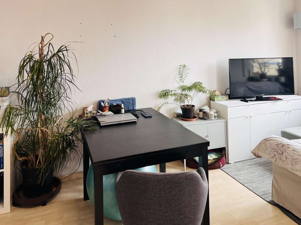 Immobilie in Leonberg - Top-Lage: helle 1,5 Zimmer-Wohnung in Leonberg, Nähe Leo Center - Bild 2