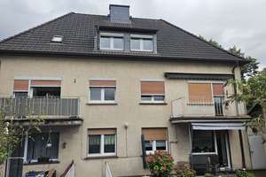Viel Platz für den Alltag in diesem sanierungsbedürftigen Haus in Oberhausen – 46119 Heide, Oberhausen – Vorschaubild 21