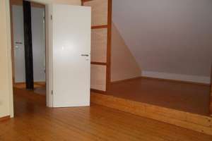 Komf. Maisonette-Wohnung mit großem Balkon in einem gepfl. Haus mit nur 3 WE in Do-Sölderholz – Dahlienstr. 23, 44289 Sölderholz, Dortmund – Vorschaubild 10