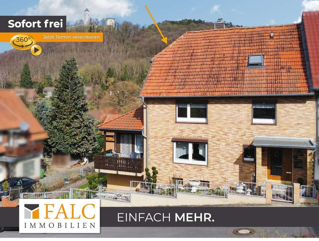 Immobilie in Bovenden - ***Blick auf die Burg Plesse - Haus mit Doppelgarage und üppiger Terrasse in Eddigehausen*** - Bild 0