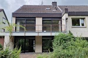 Großes, modernisierungsbedürftiges Einfamilienhaus mit 5 Schlafzimmern und drei Bädern in Richterich – Die vollständige Adresse der Immobilie erhältst du vom Anbieter., 52072 Richterich, Aachen – Vorschaubild 2