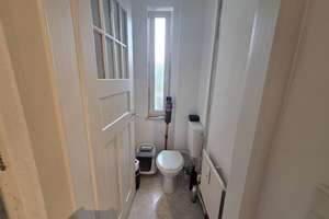 Traumhafte 2-Zi-Wohnung mit BALKON in STILvollem ALTBAU und ausgezeichneter CITYLAGE – Theresienstraße 35, 90762 Altstadt, Innenstadt, Fürth – Vorschaubild 12