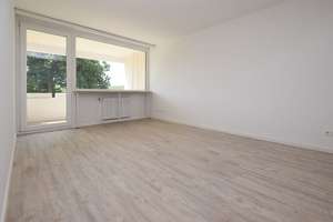Sanierte Wohnung mit sonniger Loggia nahe Detmeroder Teich!