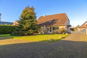 Mehrfamilienhaus mit vier Wohneinheiten 
auf großem Grundstück in Tellingstedt – Die vollständige Adresse der Immobilie erhältst du vom Anbieter., 25782 Tellingstedt – Vorschaubild 3