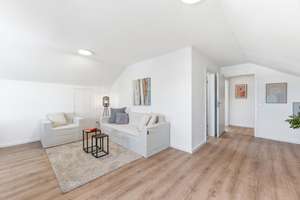 Hoch hinaus: Lichtdurchflutete 3-Zimmer-Wohnung mit Weitblick in Ulm-Wiblingen – Die vollständige Adresse der Immobilie erhältst du vom Anbieter., 89079 Wiblingen, Ulm – Vorschaubild 7