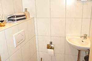 Großzügige 4-Zimmer-Dachgeschosswohnung mit 2 Balkonen in Leverkusen-Schlebusch! – Die vollständige Adresse der Immobilie erhältst du vom Anbieter., 51375 Schlebusch, Leverkusen – Vorschaubild 10