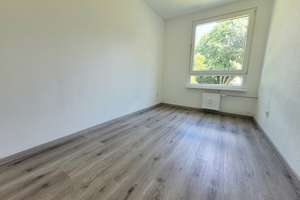 Schöne 5-Zimmer-Wohnung mit Balkon! – Spinozastr. 3, 45279 Freisenbruch, Essen – Vorschaubild 5