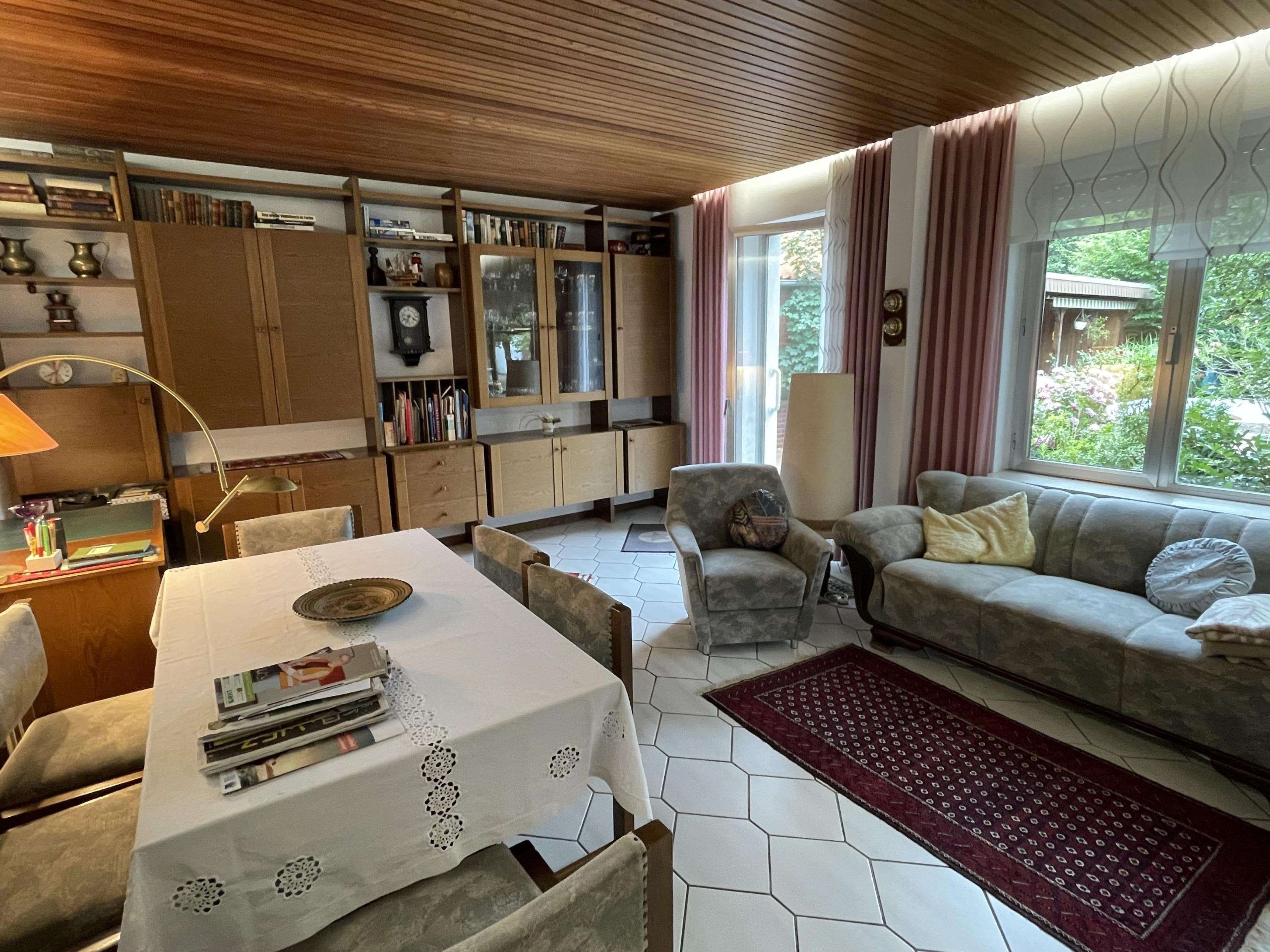 Immobilie in Petershagen - Stattliches Wohn- und Geschäftshaus
 - Bild 2